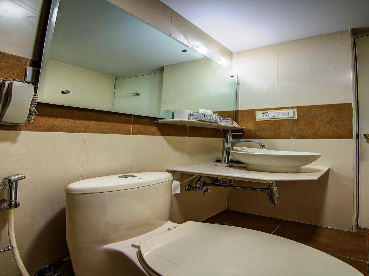 Sai Vishram Business Hotel 벵갈루루 외부 사진
